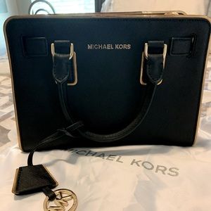Michael Kors black Dillon cross body